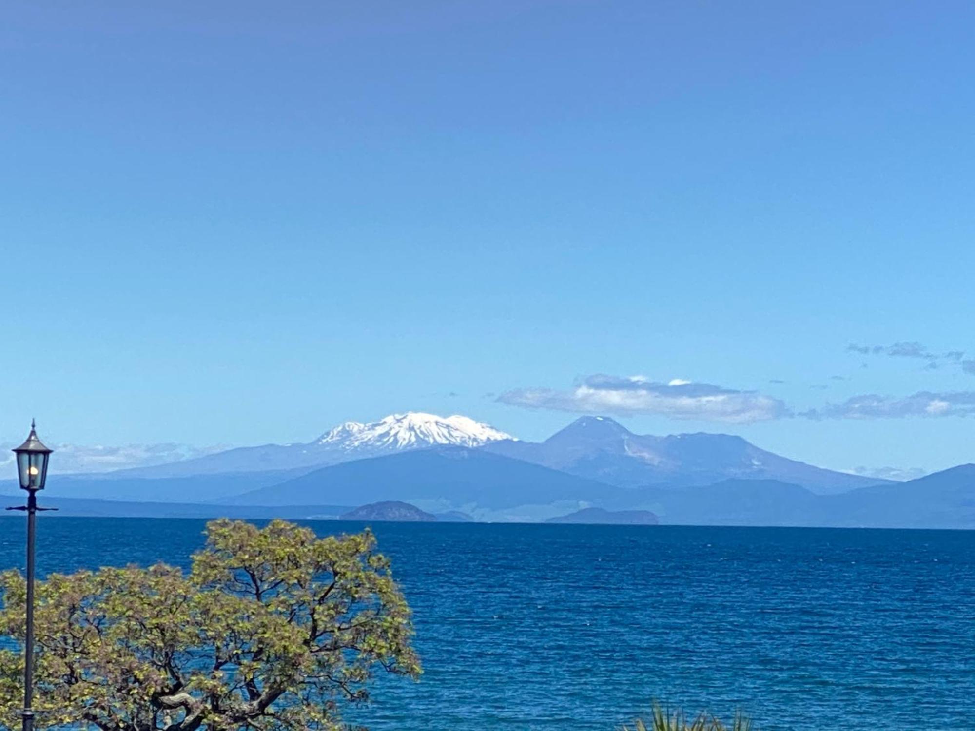 Lakeside Taupo Motel Exteriör bild