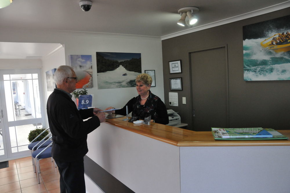 Lakeside Taupo Motel Exteriör bild